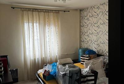 Apartament cu 3 camere , str. Bozieni - 18