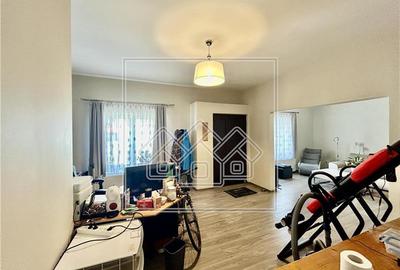 Casa individuala de vanzare in Sibiu, 373mp teren, 8 camere, zona buna - 36