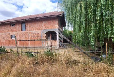 Casa individuala cu 7 camere,si teren de 550 mp,Dudestii Noi - 16
