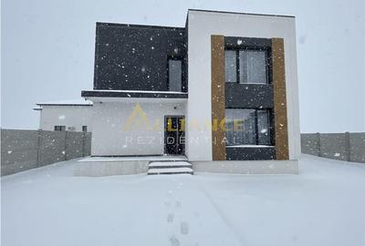 Casă individuală cu 3 camere în Berceni