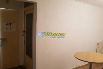 Spatiu de inchiriat cu vad foarte bun zona Ampoi 3 - 4