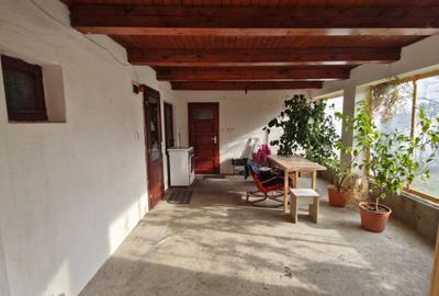 Casa Rogerius singur in curte, amenajata in doua apartamente - 2