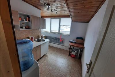 Garsoniera de 58 mp la etajul unei vile situata in sos Fundeni - 19