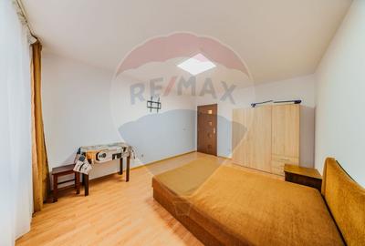 Apartament in zona Podgoria pretabil si ca spatiu de birou - 3