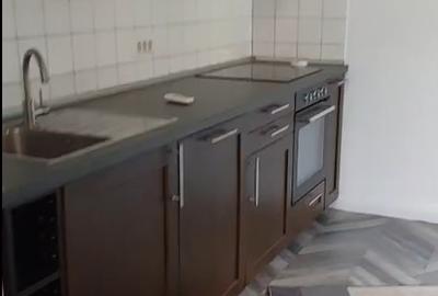 Universitate, apartament la casa, curte comuna, parter - 3