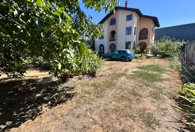 Casa individuala P+1+M amplasata pe un teren de 1612 mp. - 1