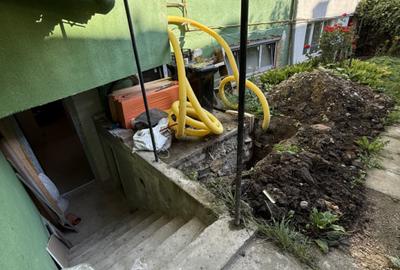 Apartament 2 Cam 35mp Zona Centrală Vizavi de Facultatea FSPAC Str.Aurel Suciu - 17