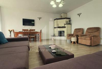 Casă individuală cu 8 camere în Cetate