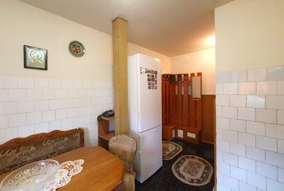 Apartament luminos cu vedere spre biserică, într-un cartier verde și liniștit. - 8