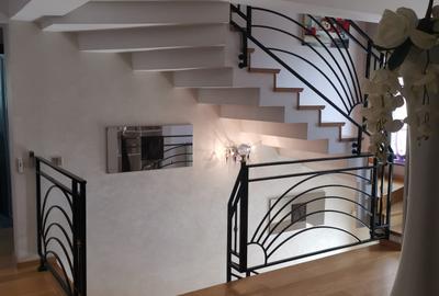 Casa/vila P+1+M , STEFANESTI, teren 749 mp, finisaje superioare, mobilata - 19