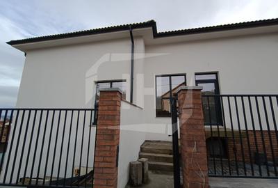 Casa cu 4 camere, terasa mare, constructie noua, zona Dambul Rotund - 1