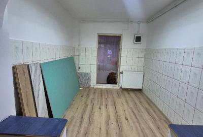 Apartament de vanzare 43 mp cu extra 9 mp balcon si beci - 3