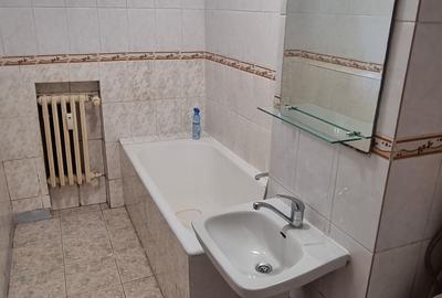 Garsoniera in bloc de apartamente  pe Unirii - 8