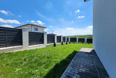 Duplex 4 camere, 2 bai , VALEA ADANCA - 2