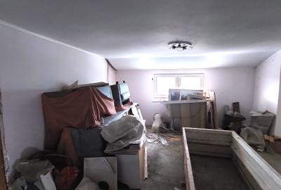 Apartament 3 camere si mansarda (zona Liceul nr.1 ) - 12