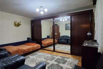 CASA DE VANZARE SATUL CATOLIC CARTIER 6 MARTIE ONESTI - 12