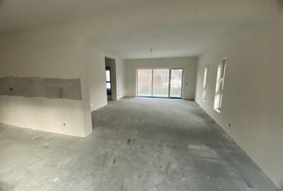 Duplex de vanzare, 195 mp utli, Garaj , zona Tauti - 12
