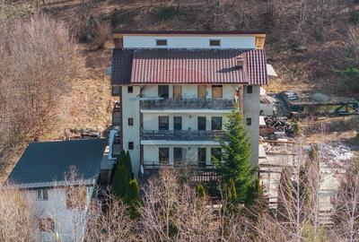 Casă + Pensiune Turistică în amenajare - Plată în rate/schimb - 2