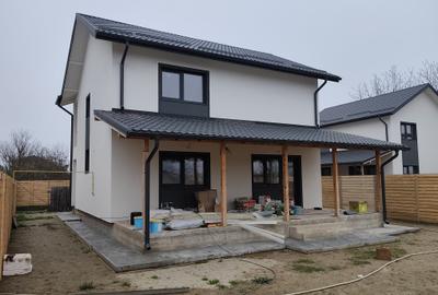 FARA COMISION case 4 camere 2 bai terasa P+1+pod canal apa gaz curent la cheie - 9