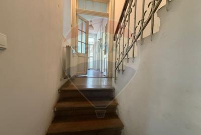 DE ÎNCHIRIAT: Casă/Vilă spațioasă  8 camere  Zona Gara de Nord - 7