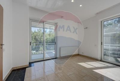 Apartament de 4 camere Primăverii /finisaje premium/ vedere Lac Bordei - 9