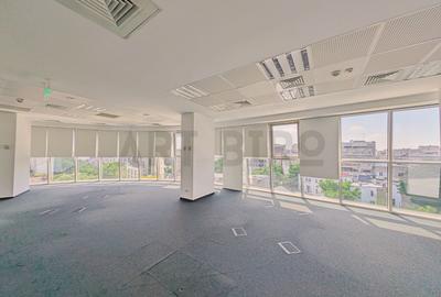 Zero comision, 310mp birou cu priveliste in cladire Armeneasca, 10' M - 2
