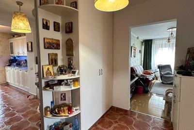 De vanzare Apartament 3 camere Crangasi - 5