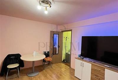 Apartament cu 2 camere semidecomandat în Complex Studențesc