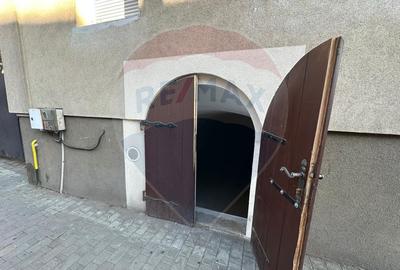 Zona Orasul Vechi- SPATIU COMERCIAL - 1