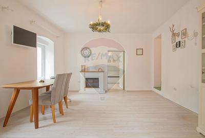 Apartament 3 camere cochet, renovat,  Centrul Istoric - 1