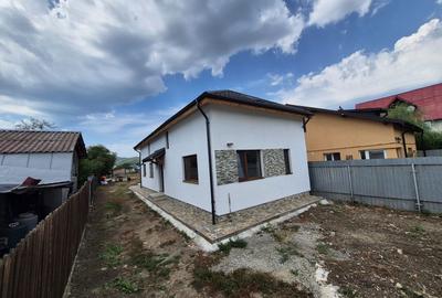 Vila/casa noua: P+M, Banesti-Prahova - 150 mp utili + teren 875 mp! - 32