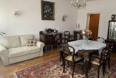 Apartament 3 camere în zona STRAZII HOREA - 2