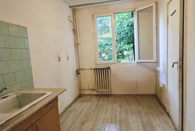 Drumul Taberei – Valea Oltului / Valea Argeșului  Apartament 3 camere decomandat - 6