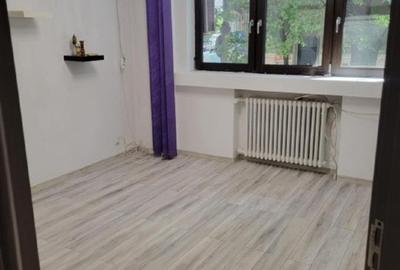 PROPRIERTAR INCHIRIEZ ap. 2 CAM, (parter inalt) str.ARMENEASCA colț cu Bd.CAROL - 5