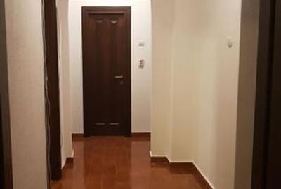 Apartament 3 camere, 83 mp, vedere stradală, ideal birou, Bd. Decebal - 14