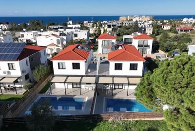 Vilă semi-decomandată cu 5 camere, 3 bai, la 800m de mare - 12