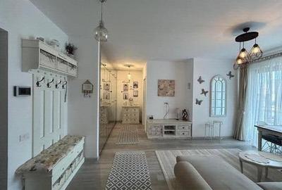 Apartament cu 2 camere semidecomandat în 13 Septembrie