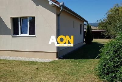 Casă de închiriat, 3 camere, cu terasă și garaj, Partoș - 3