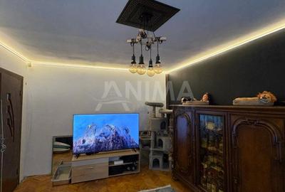 Apartament cu 3 camere decomandat în Zorilor