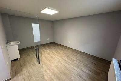 Spațiu comercial de închiriat  Ideal pentru cabinete medicale și tehnică dentara - 4