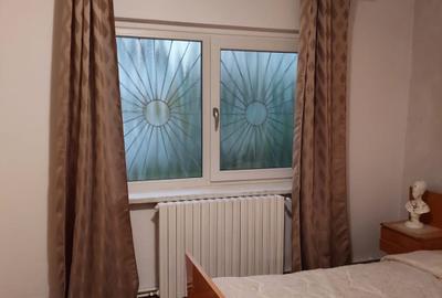 Apartament cu 4 camere decomandat, mobilat în 1 Mai