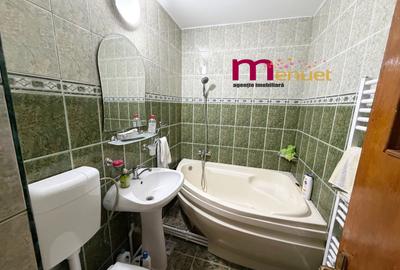Apartament 3 camere,Zona Centrala,etaj 1 - 10