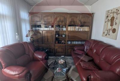 Casă / Vilă cu 5 camere de vânzare în zona Est - 5