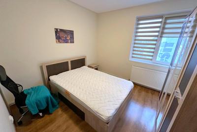 Apartament cu 2 camere semidecomandat, mobilat în Central