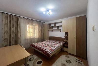 Apartament cu 2 camere decomandat, mobilat în Nicolina