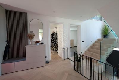 Casa de Lux 378 mp con.-teren 1250 mp-foisor-Valea Rusului - 2