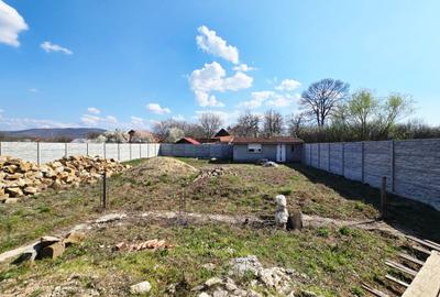 Casă cu etaj, teren generos 1.079 mp - Ghioroc - 3