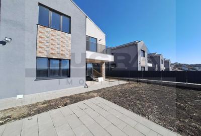 Casă individuală cu 4 camere în Dezmir