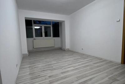 Apartament cu 2 camere,Micro 40