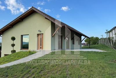 Casa individuala | Garaj | 212 mp | 2000 mp teren | Ciugud - 1